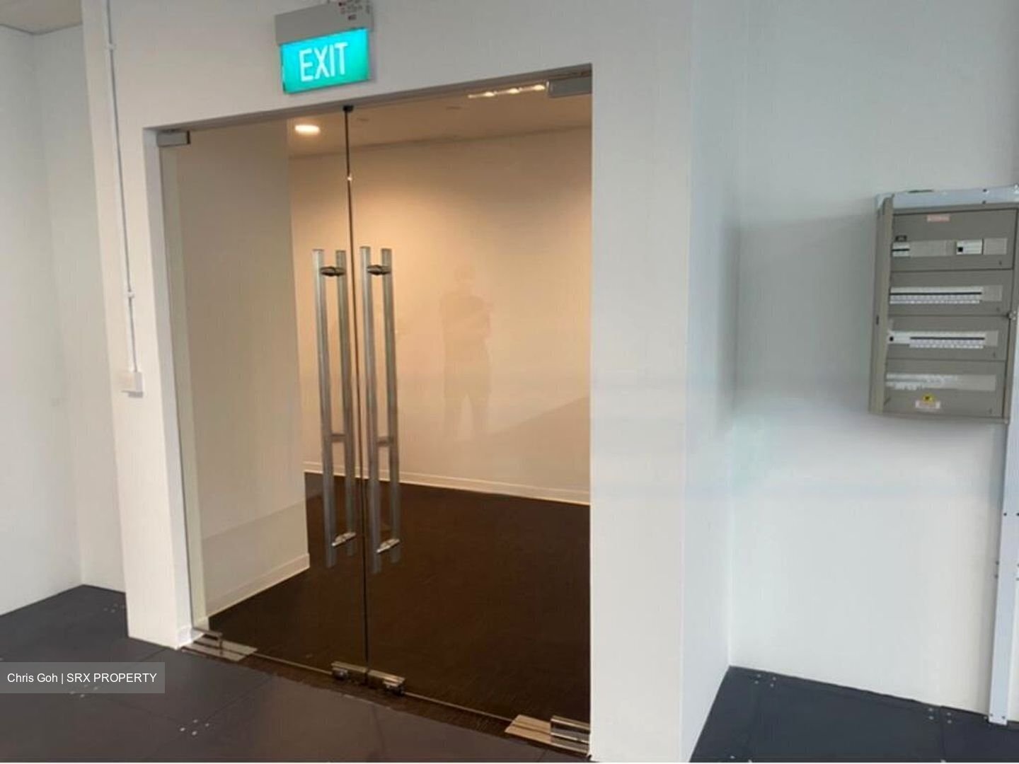 Woods Square (D25), Office #456908121